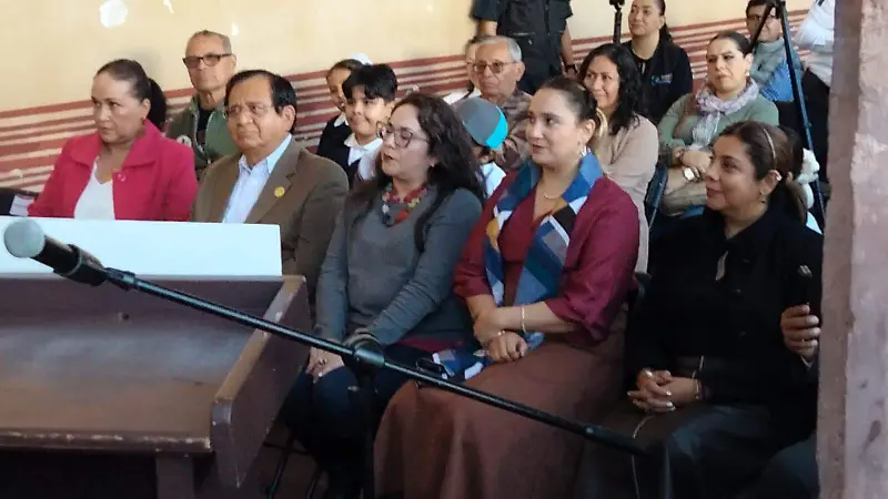 Autoridades municipales, culturales e invitados especiales 